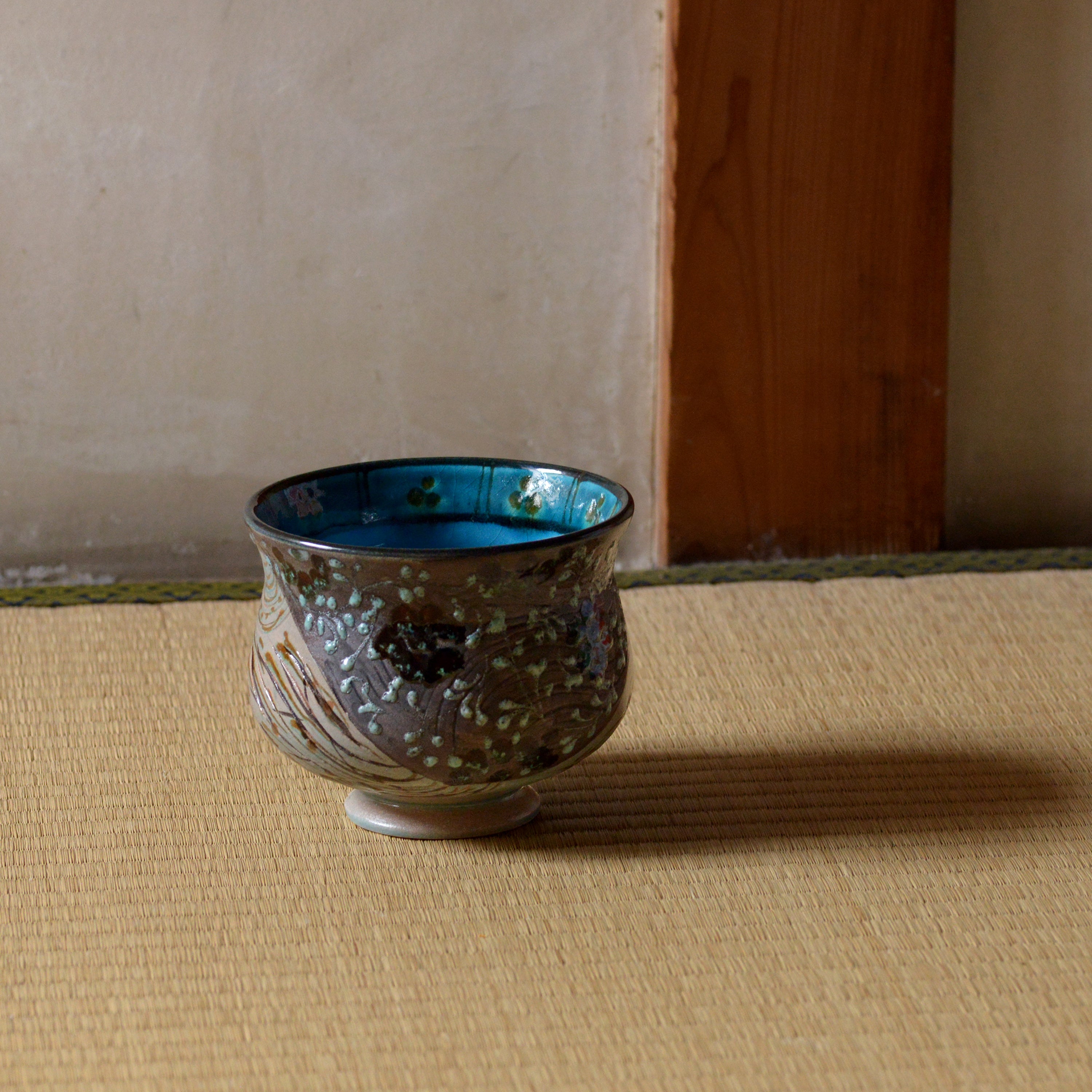 ウズベキスタンを代表する陶芸家、アリシェルナジロフさんのご紹介