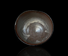 画像をギャラリービューアに読み込む, 三藤るい 粉引割高台茶碗 銘「烏揚羽」