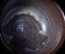 画像をギャラリービューアに読み込む, 三藤るい 粉引割高台茶碗 銘「烏揚羽」