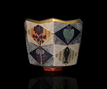 画像をギャラリービューアに読み込む, 伊藤北斗 釉刻色絵金銀彩 面取茶盌