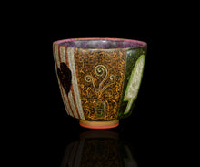 画像をギャラリービューアに読み込む, 伊藤北斗 釉刻色絵金銀彩 面取ぐい呑 -Hedgehog-
