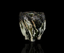 画像をギャラリービューアに読み込む, 塚本治彦 黒織部ぐい呑