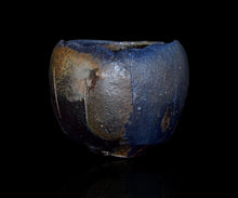 Load image into Gallery viewer, Hiroshi Gozeki Sohen-Guro Chawan "La nuit étoilée #28"