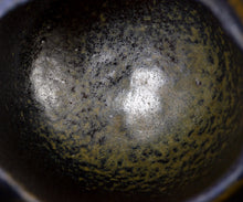 Load image into Gallery viewer, Hiroshi Gozeki Sohen-Guro Chawan "La nuit étoilée #28"