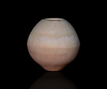 画像をギャラリービューアに読み込む, アマンダトン mono no aware 天然草木染め小壺