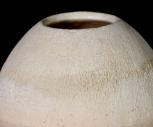 画像をギャラリービューアに読み込む, アマンダトン mono no aware 天然草木染め小壺