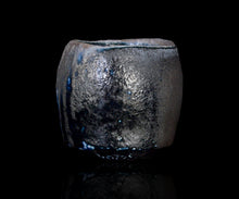 Load image into Gallery viewer, Hiroshi Gozeki Sohen-guro Chawan Singularity #1