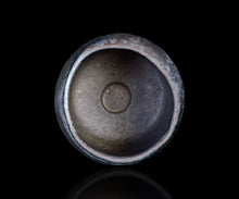 Load image into Gallery viewer, Hiroshi Gozeki Sohen-guro Chawan Singularity #1