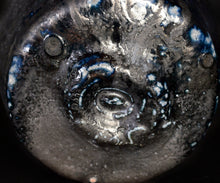 Load image into Gallery viewer, Hiroshi Gozeki Sohen-guro Chawan Singularity #1