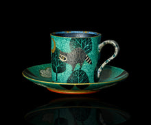画像をギャラリービューアに読み込む, 伊藤北斗 釉刻色絵金銀彩 珈琲呑 -Raccoon-