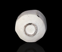 画像をギャラリービューアに読み込む, アマンダトン The Perfect Imbalance 抹茶碗