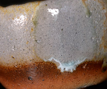 Load image into Gallery viewer, Hiroshi Goseki Hiyama Bizen chawan Emerald flowsion