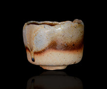 Load image into Gallery viewer, Hiroshi Goseki Hiyama Bizen chawan Emerald flowsion