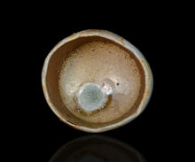 Load image into Gallery viewer, Hiroshi Goseki Hiyama Bizen chawan Emerald flowsion