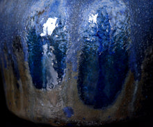 Load image into Gallery viewer, Hiroshi Gozeki Sohen-Guro Chawan Communion
