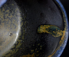 Load image into Gallery viewer, Hiroshi Gozeki Sohen-Guro Chawan Communion