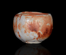 Load image into Gallery viewer, Ryotaro Kato Shino Chawan “Kakujaku”