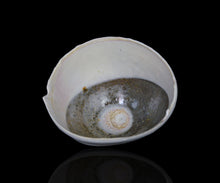 Load image into Gallery viewer, Hiroshi Gozeki Hakudei chawan