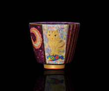 画像をギャラリービューアに読み込む, 伊藤北斗 釉刻色絵金銀彩 面取ぐい呑 -Cat-