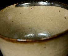 Load image into Gallery viewer, Raizan Yasunaga Kawa-kujira Chawan