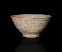 Load image into Gallery viewer, Tori Yoshino Hagi Ko-ido chawan