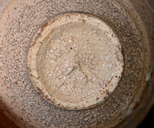 Load image into Gallery viewer, Tori Yoshino Hagi Ko-ido chawan