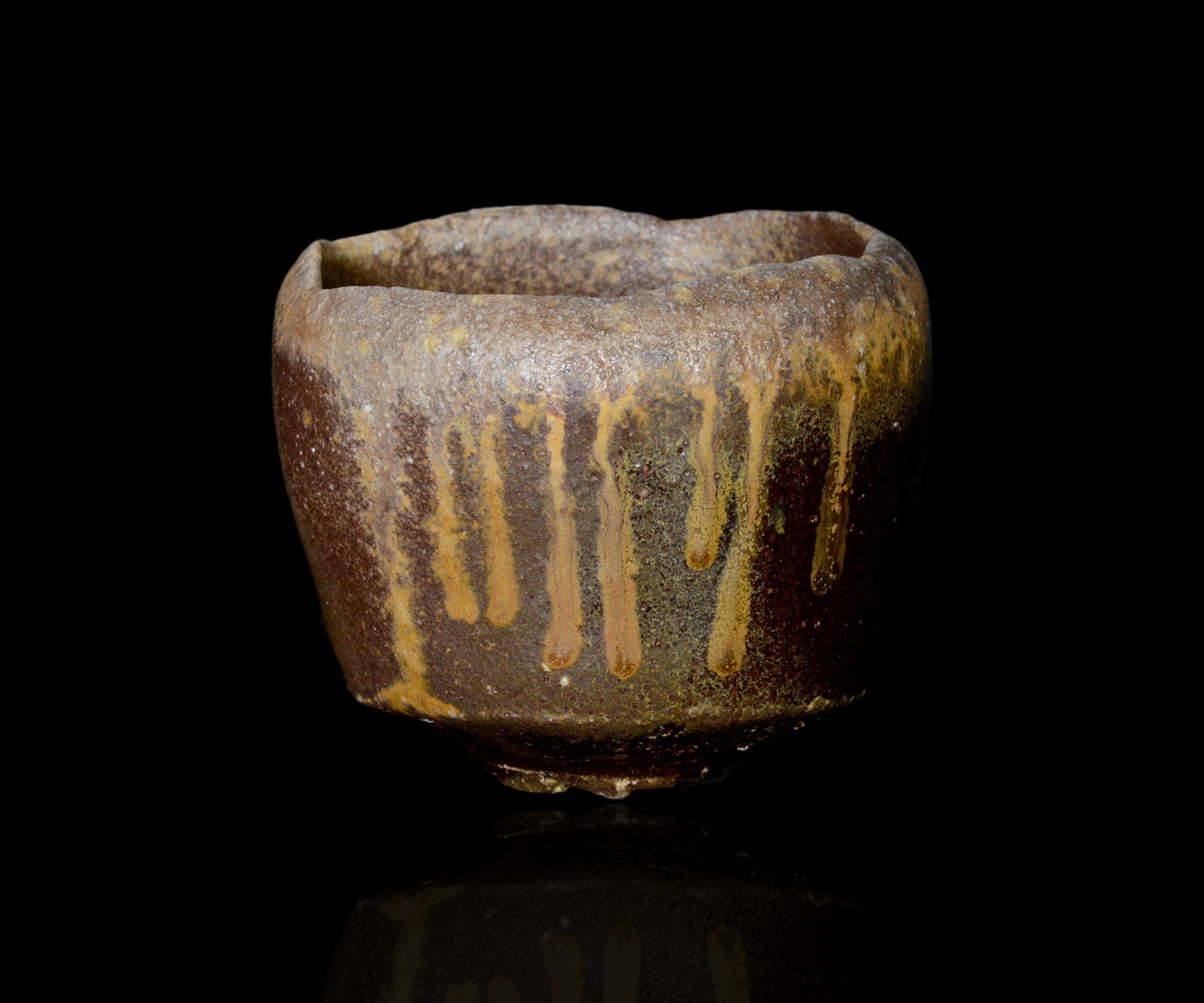 後関裕士 錆朱黒茶盌 – 窯と土～Kama-to-tsuchi～