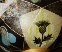 画像をギャラリービューアに読み込む, 伊藤北斗 釉刻色絵金銀彩 茶碗