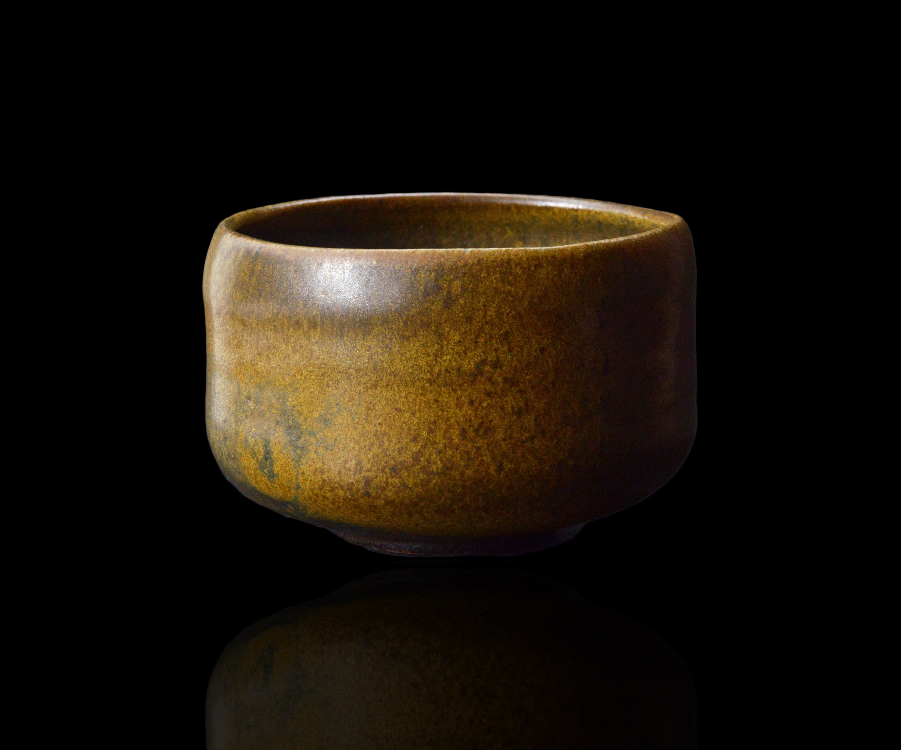 三藤るい 黒唐津小服茶碗 – 窯と土～Kama-to-tsuchi～