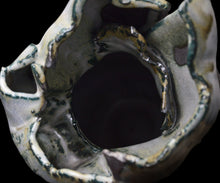 画像をギャラリービューアに読み込む, 加藤真美 フロスト釉 黒磁花入