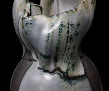 画像をギャラリービューアに読み込む, 加藤真美 フロスト釉 黒磁花入