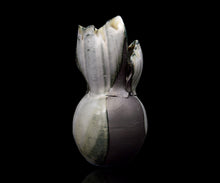 画像をギャラリービューアに読み込む, 加藤真美 フロスト釉 黒磁花入