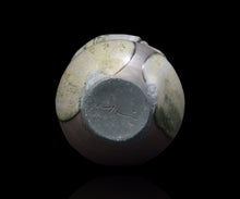 画像をギャラリービューアに読み込む, 加藤真美 フロスト釉 黒磁花入