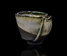 画像をギャラリービューアに読み込む, 加藤真美 フロスト釉 黒酒盃A