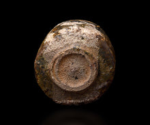 画像をギャラリービューアに読み込む, 岡本作礼 黒織部唐津円相茶盌