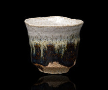 画像をギャラリービューアに読み込む, 岡本作礼 朝鮮唐津ぐい呑B