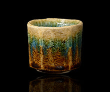画像をギャラリービューアに読み込む, 鈴木徹 三彩ぐい呑