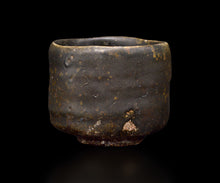 画像をギャラリービューアに読み込む, 岡本作礼 黒唐津茶盌