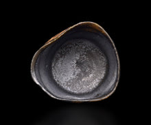 画像をギャラリービューアに読み込む, 吉見螢石 黒織部茶盌 銘「古雅」