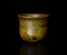画像をギャラリービューアに読み込む, 三藤るい 黒唐津ぐい呑B