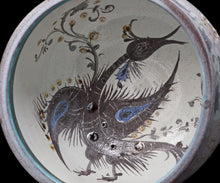 画像をギャラリービューアに読み込む, アリシェルナジロフ 草花文線刻茶碗