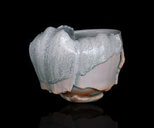 画像をギャラリービューアに読み込む, 加藤真美 フロスト釉茶碗 銘「コノハナ」