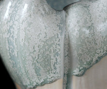 画像をギャラリービューアに読み込む, 加藤真美 フロスト釉茶碗 銘「コノハナ」