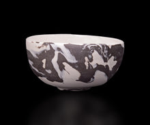 画像をギャラリービューアに読み込む, アマンダトン The Perfect Imbalance 抹茶碗「龍」