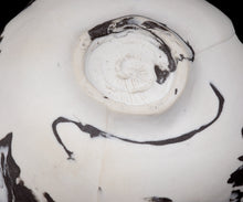 画像をギャラリービューアに読み込む, アマンダトン The Perfect Imbalance 抹茶碗「龍」