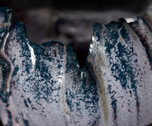 画像をギャラリービューアに読み込む, 加藤真美 フロスト釉茶碗 銘「飛燕」