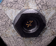 画像をギャラリービューアに読み込む, 伊藤北斗 釉刻色絵金銀彩 面取茶盌