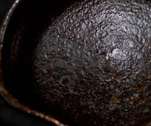 画像をギャラリービューアに読み込む, 三藤るい 唐津黒織部茶碗