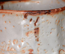 Load image into Gallery viewer, Ryotaro Kato Shino tea bowl “Enga”