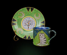 画像をギャラリービューアに読み込む, 伊藤北斗 釉刻色絵金銀彩 珈琲呑 猫A